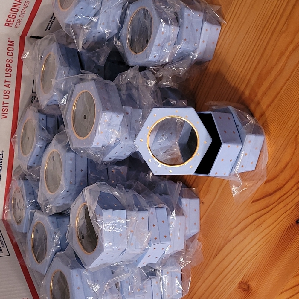 50 beautiful mini hexagon boxes perfect size jewelry or miniatures - Picture 2 of 5